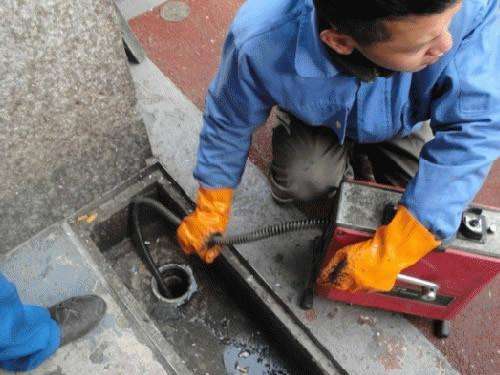 北塔疏通下水道