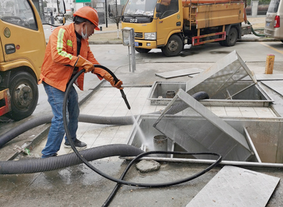 北塔隔油池清理